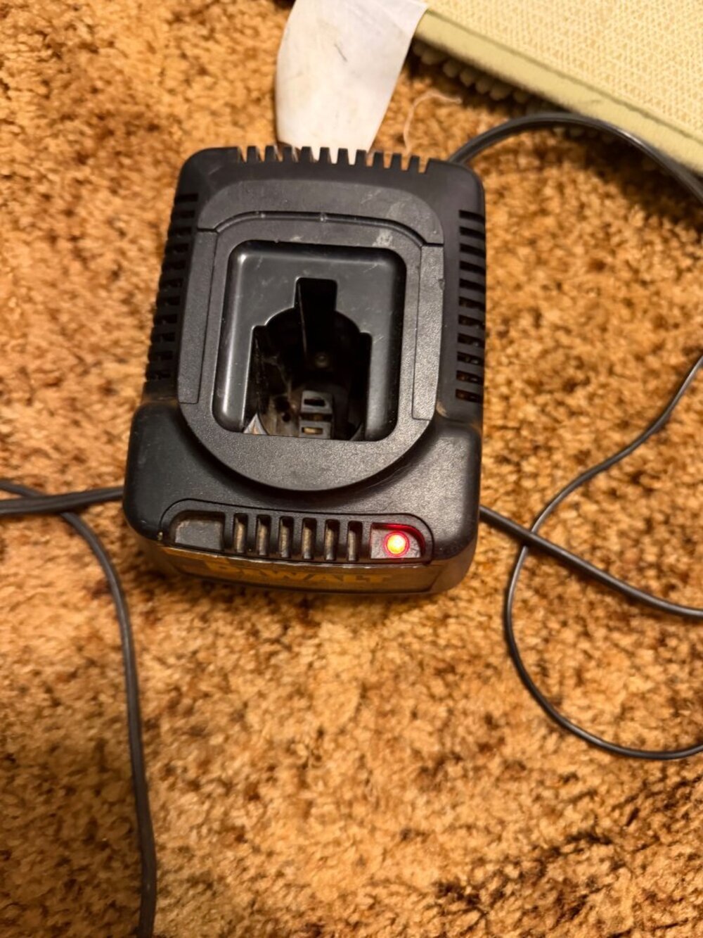 DeWalt DW9116 7.2V-18V 1-Hour Battery Charger